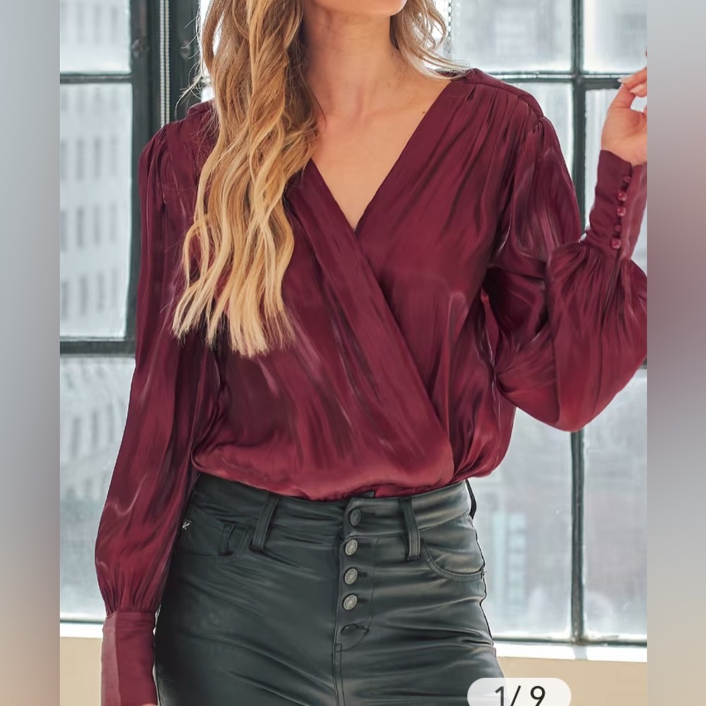 NWT perfect holiday bodysuit !
